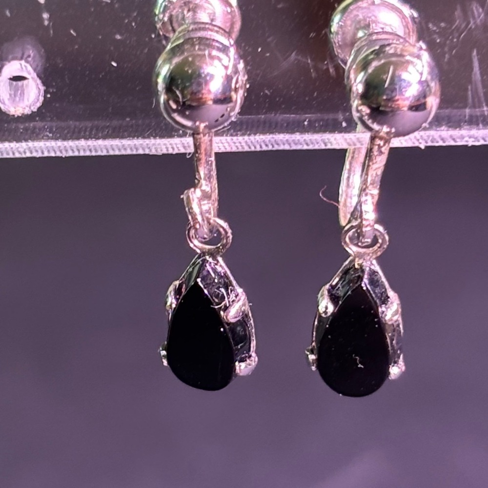 Lady Coventry Sarah Cov Sterling Black Teardrop Screw Back Earrings Boxed SS5 - Picture 4 of 10